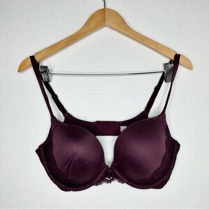 NWT Victoria's Secret Women's Bra Plum Purple  Size 36D With Lace detail